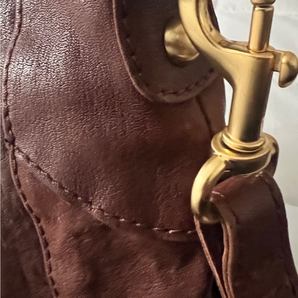 Modalu London Brown Leather Shoulder Bag with Braided Detail - Picture 3 of 15